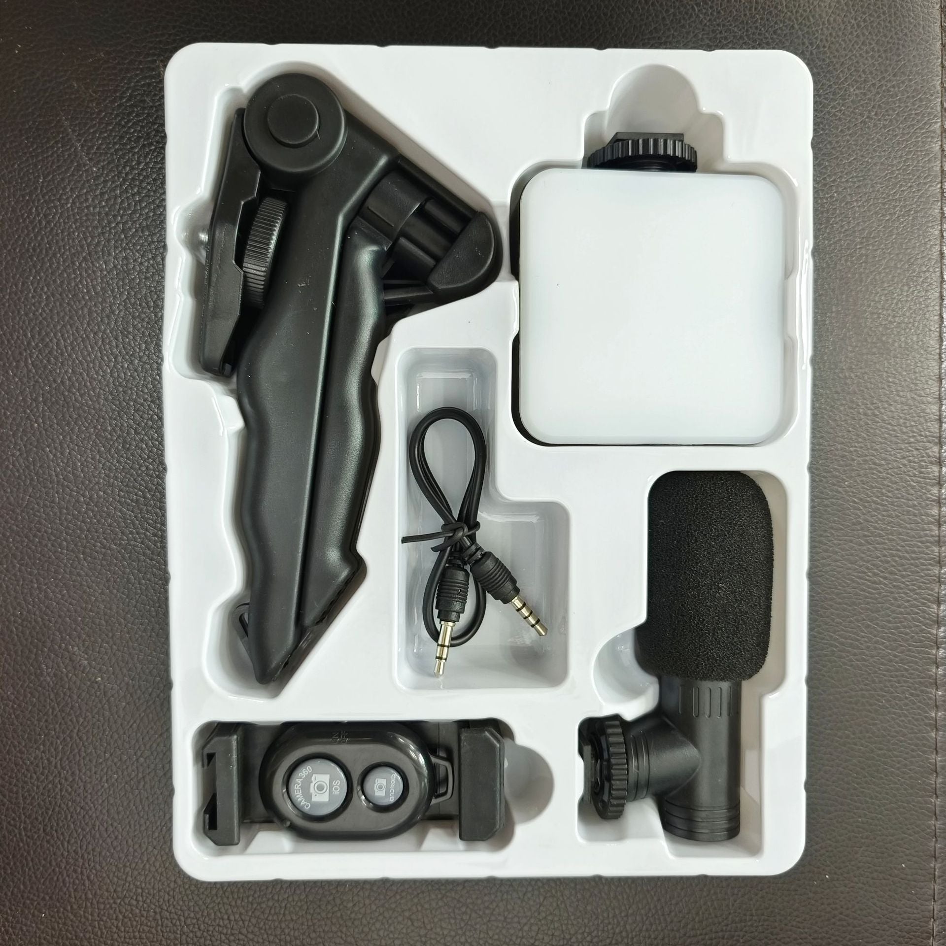 Pocket Fill Light with Microphone – LED Photography & Video Light